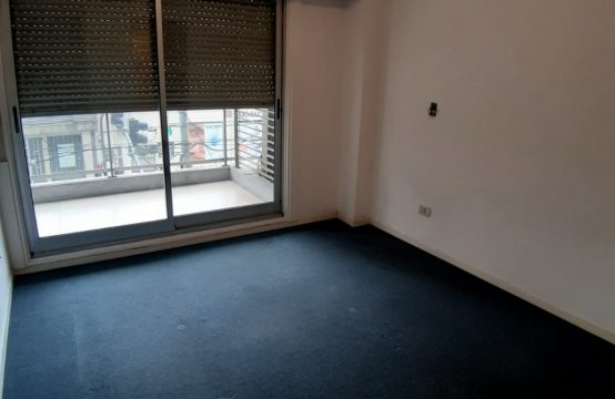 Departamento 3 Ambientes Villa Urquiza al frente ( Se Vende Con Renta)