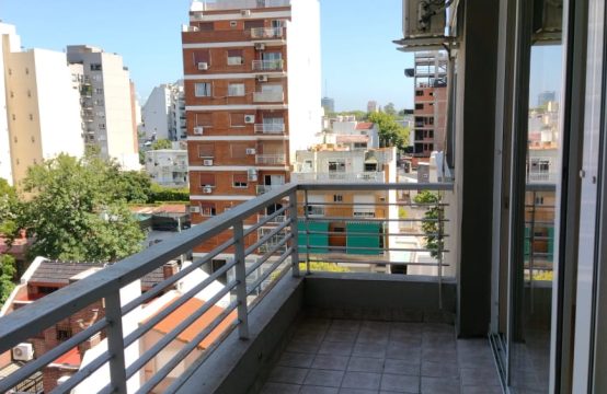 Departamento 2 Ambientes con Cochera Fija, Villa Pueyrredon.