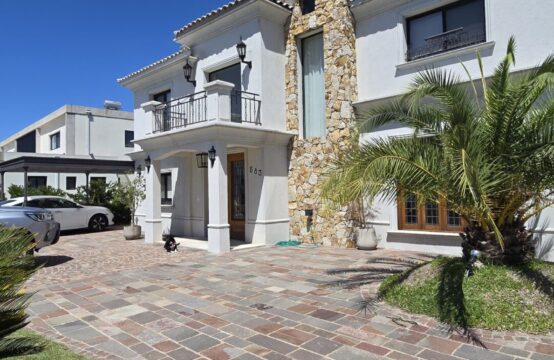 Casa en venta a la laguna en San Isidro Labrador, Villanueva, Tigre